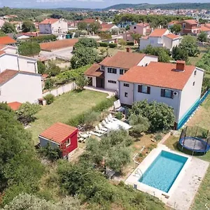 Domus Maria With Swimming Pool And Free Parking Ferienhaus Banjole